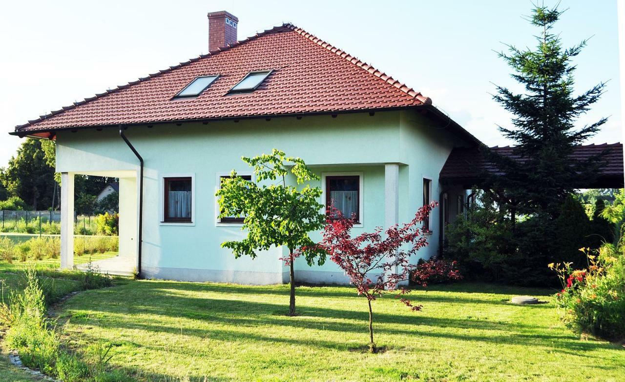 Apartamenty Zielona Gora Екстериор снимка